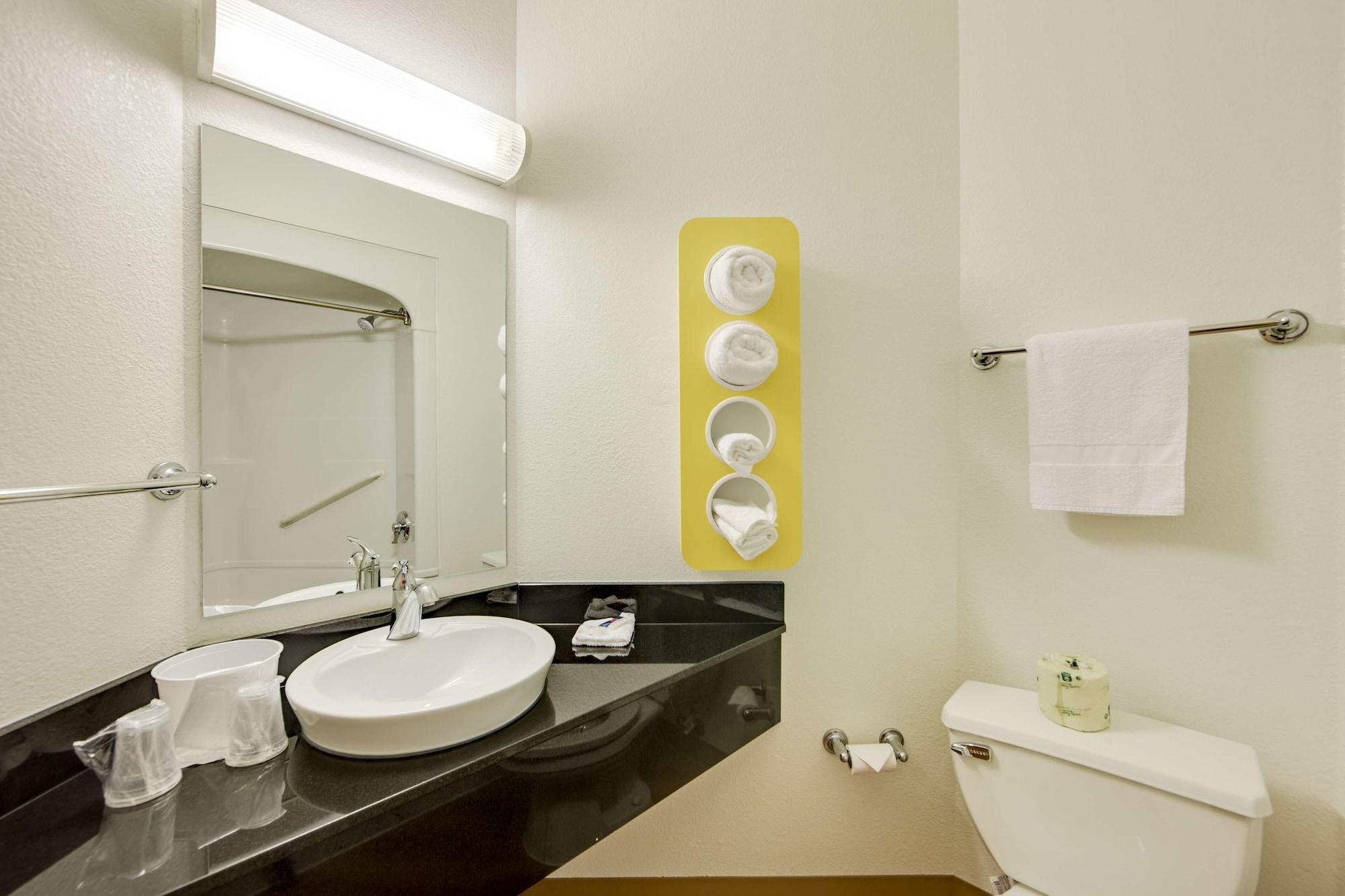 Motel 6-Brampton, On - Toronto المظهر الخارجي الصورة