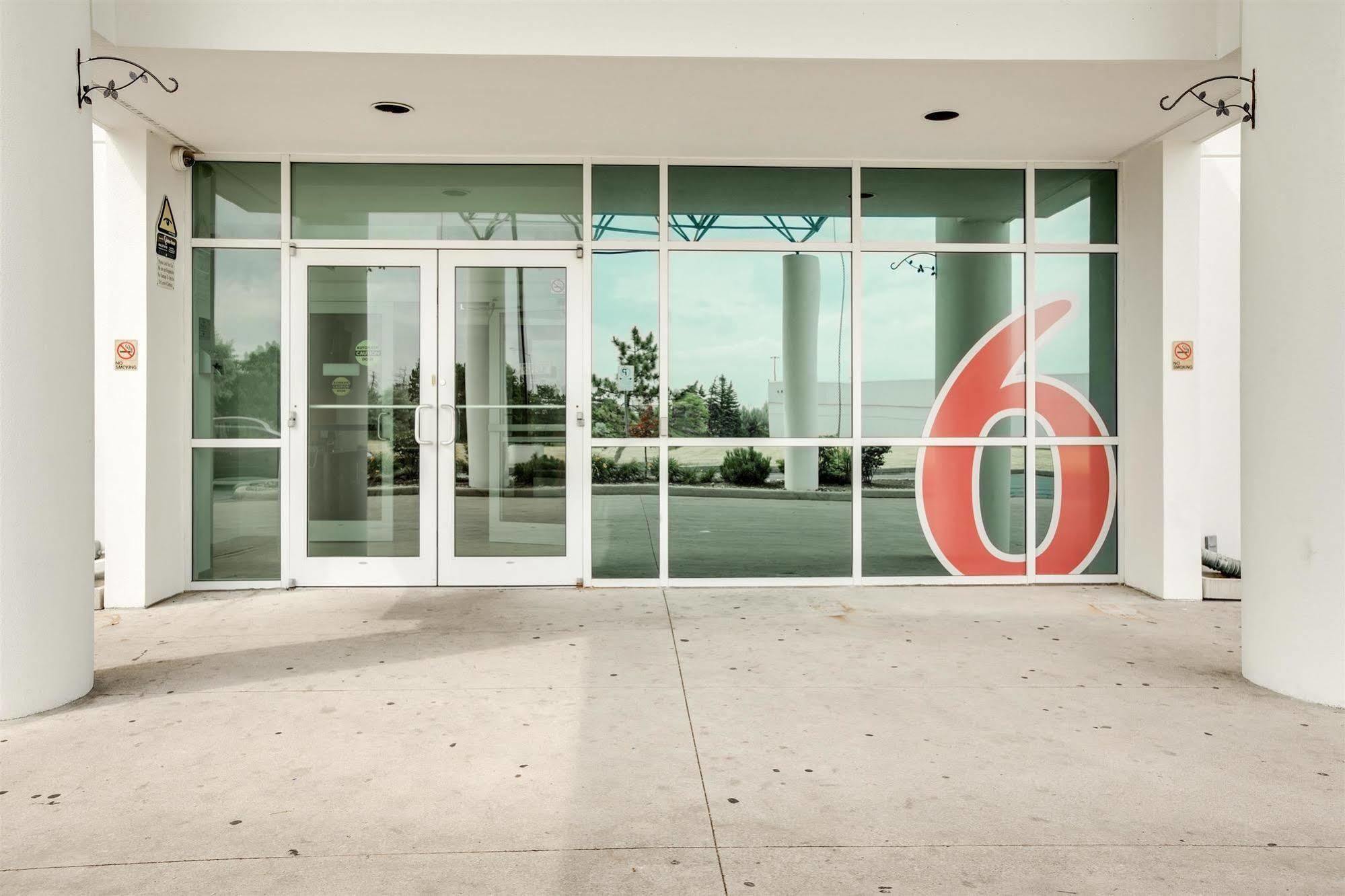 Motel 6-Brampton, On - Toronto المظهر الخارجي الصورة